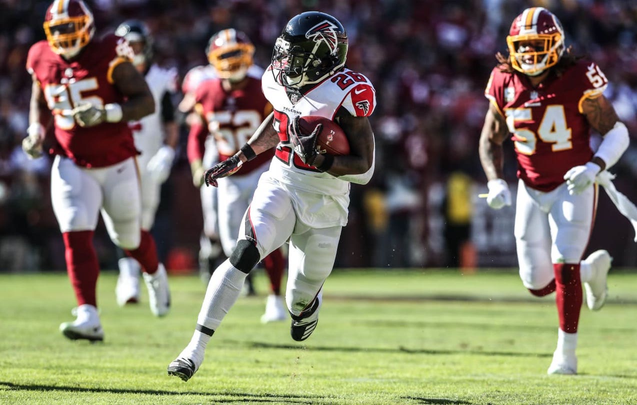 Week 10 Fantasy Football Rankings Standard PPR Wolf Sports week-10-fantasy-football-rankings-standard-ppr-wolf-sports